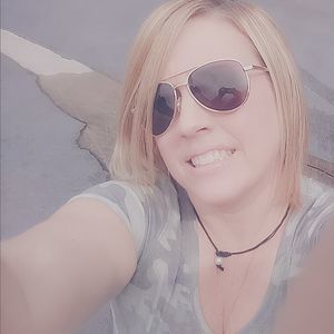 Meet your Posher, Beth